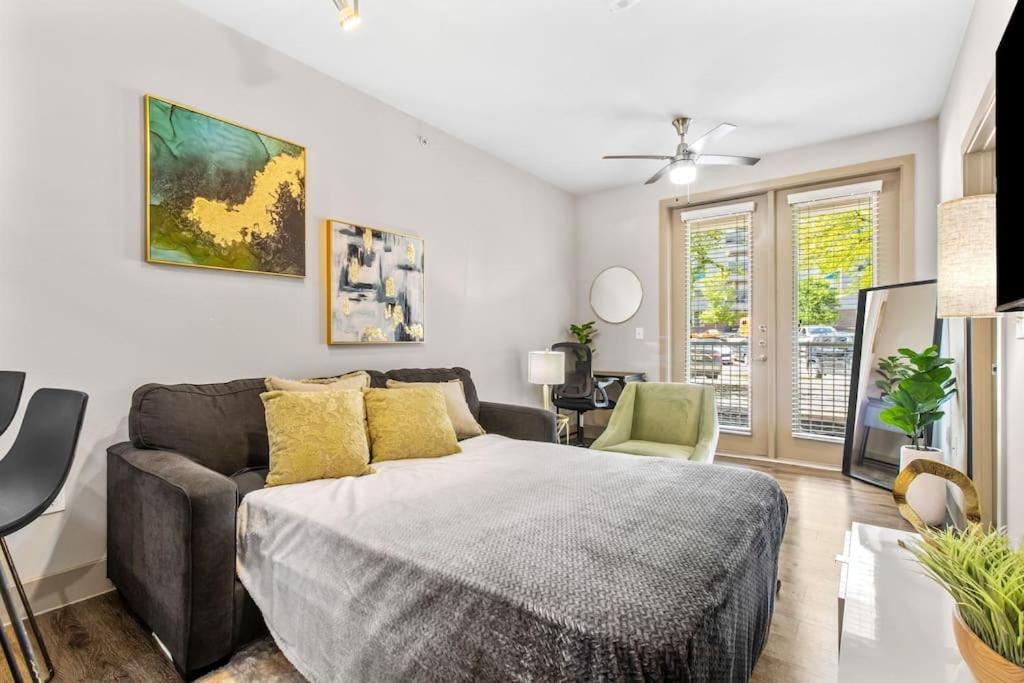 Lovely Modern 1br Kingbed Freeparking Wi-fi * Austin