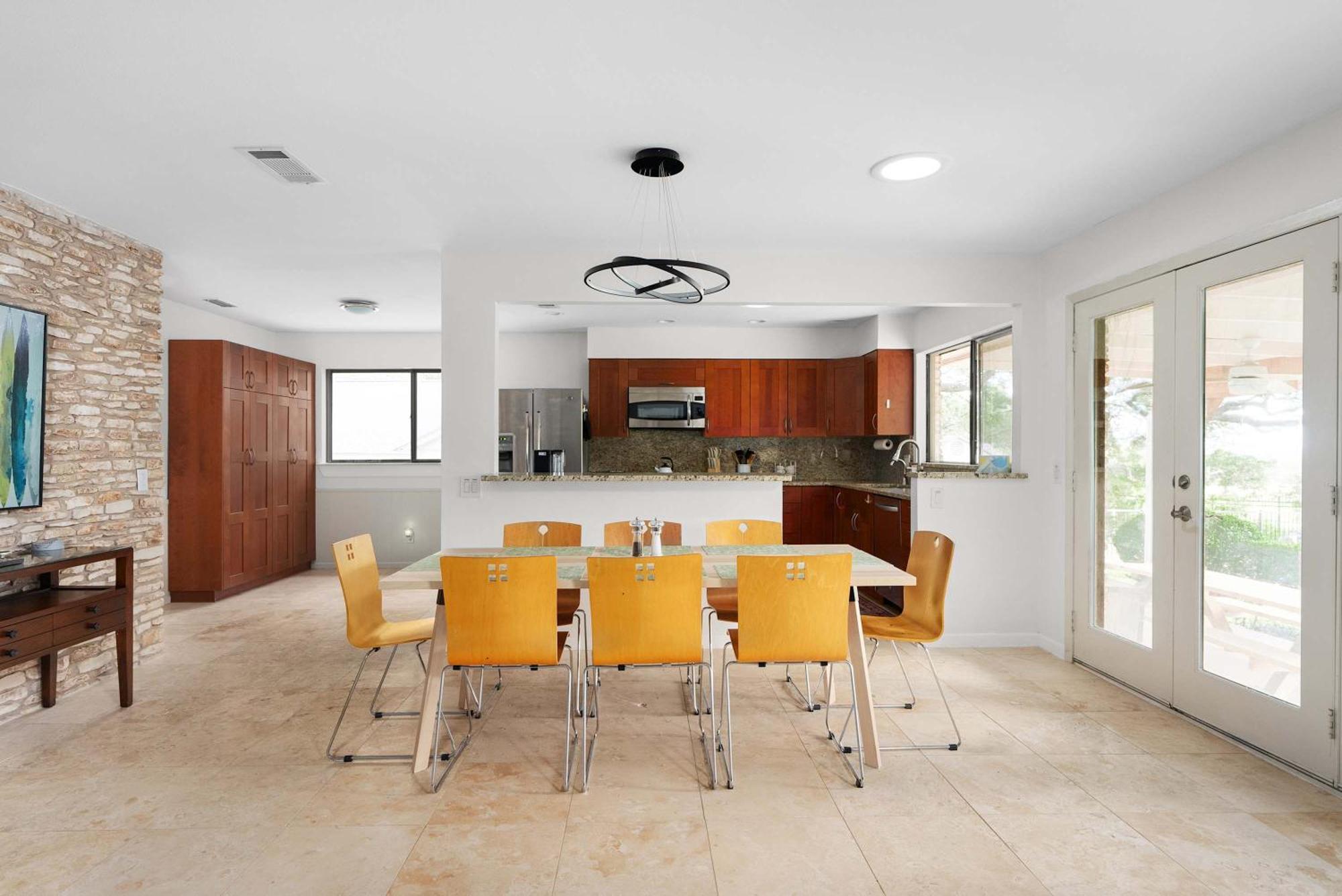 Holiday home Spacious 5-bedroom Retreat In North Austin