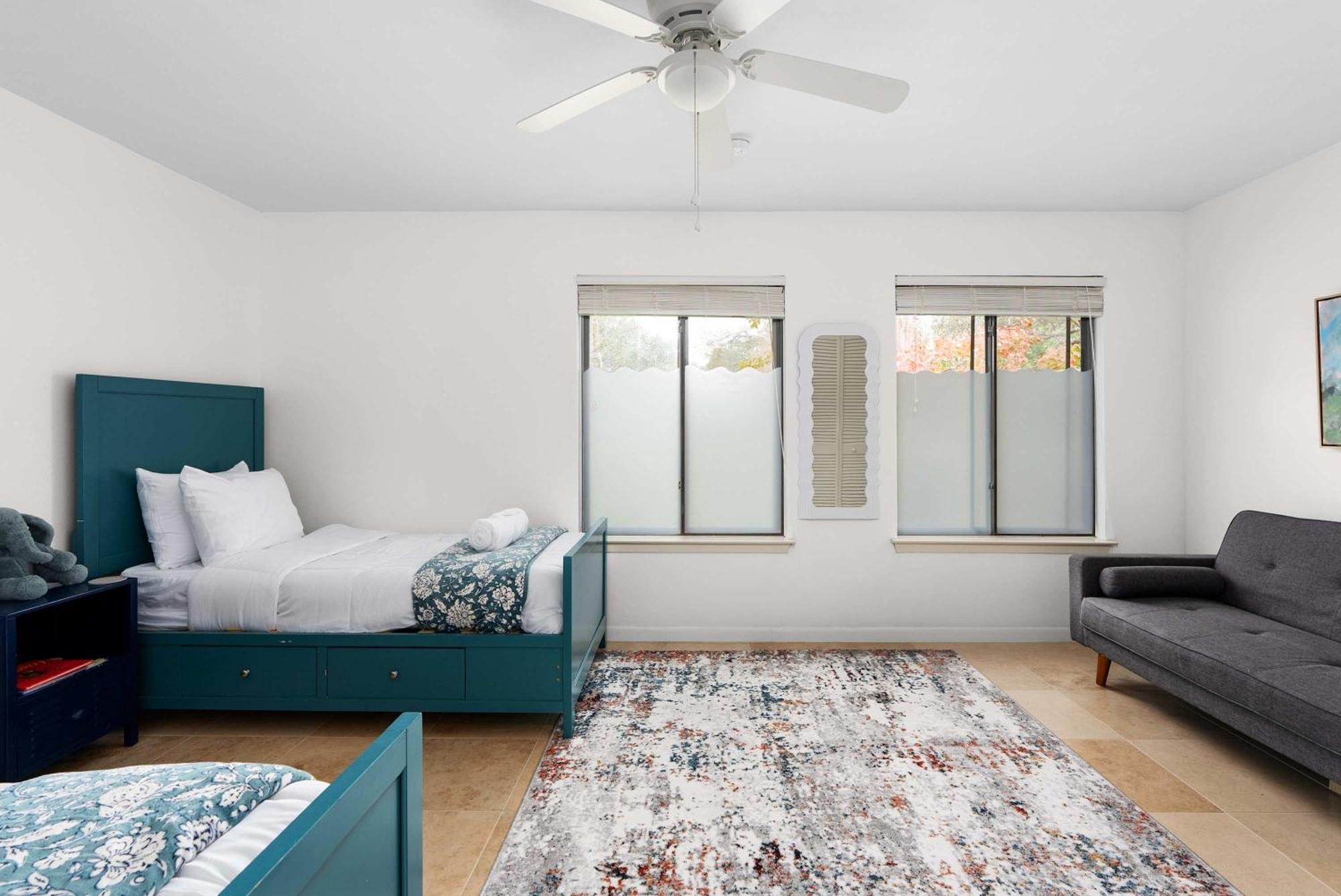 Spacious 5-bedroom Retreat In North Holiday home Austin