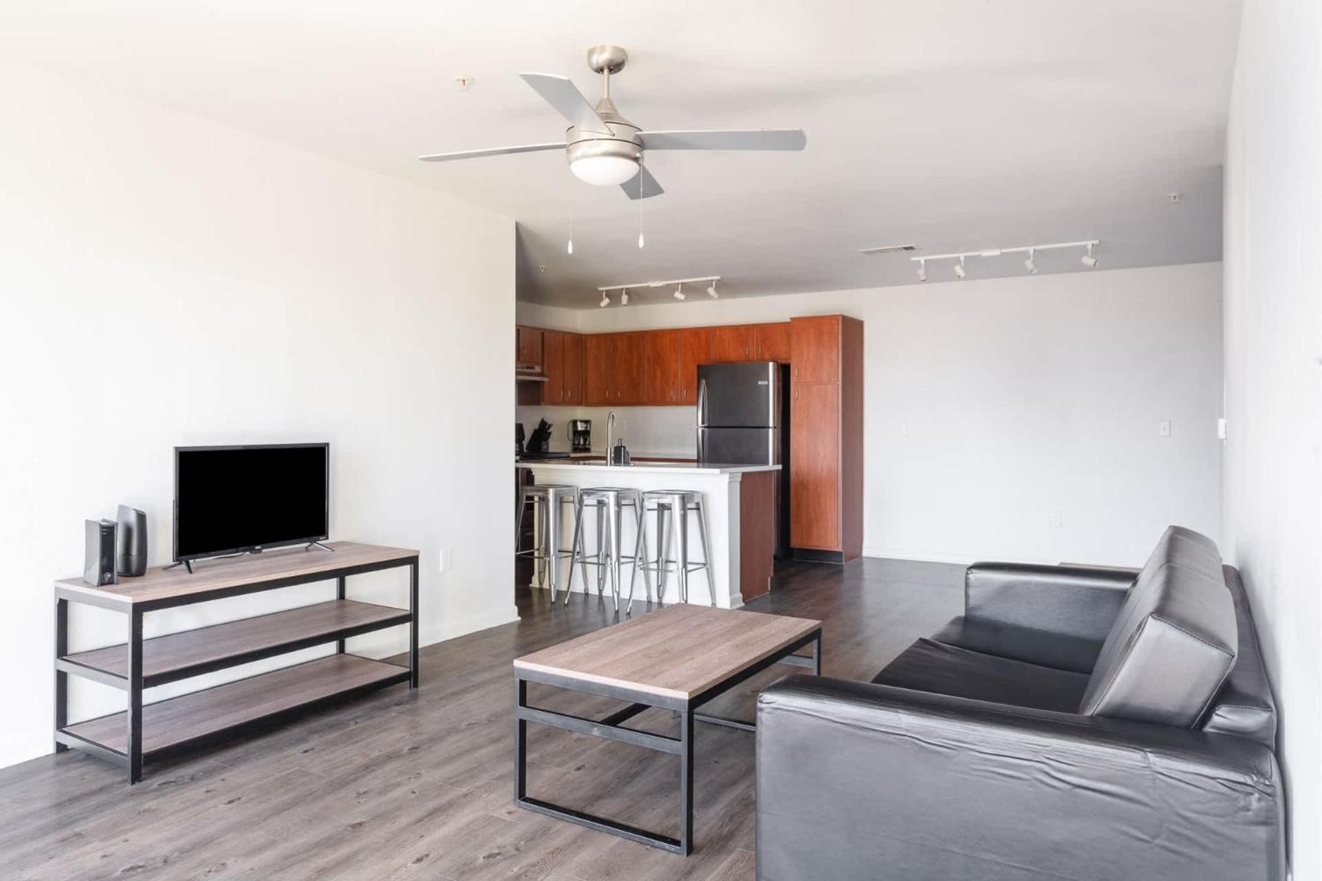 Upstay - With Pool Gym Games And Bbq * Austin