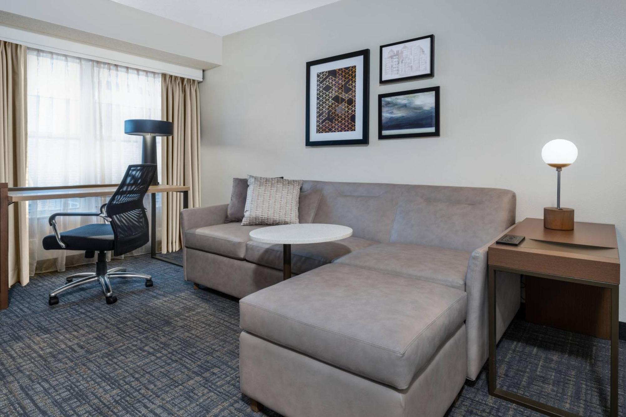 Hotel South