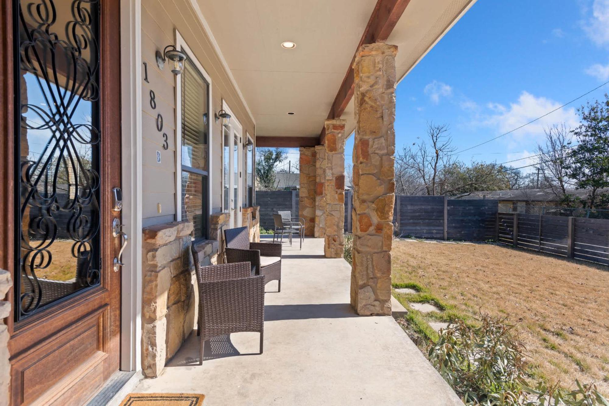 Bright Modern 3 Bedroom House In Hip East *