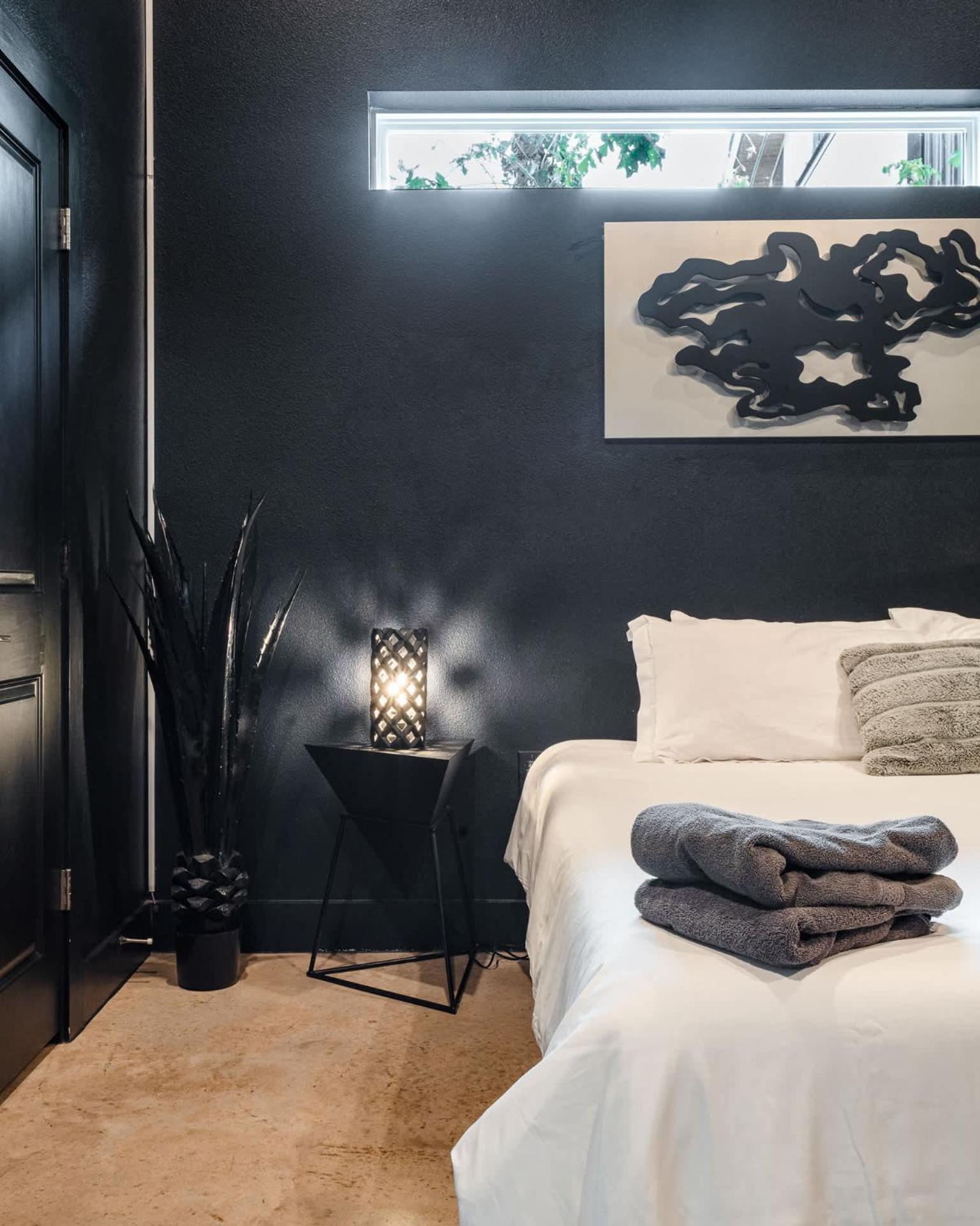Holiday home Paradise Pool Palace - 4 Min Uber To 6th St Austin