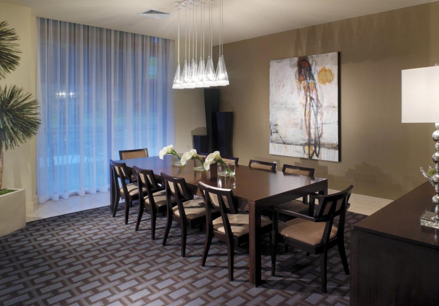 Apartment Downtown 1br W Gym Wd Deck Nr 6th St Bars Atx-10 *