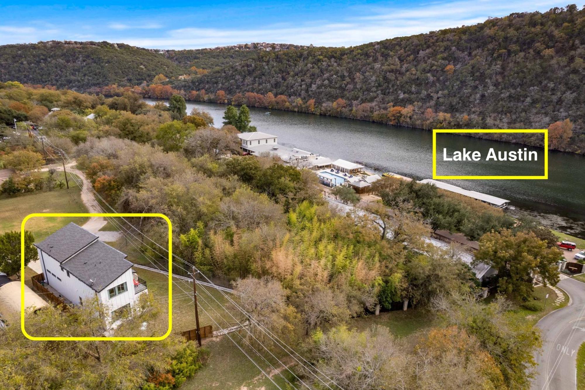 Oasis Escape Walk To And Near Boat Launch Holiday home Austin