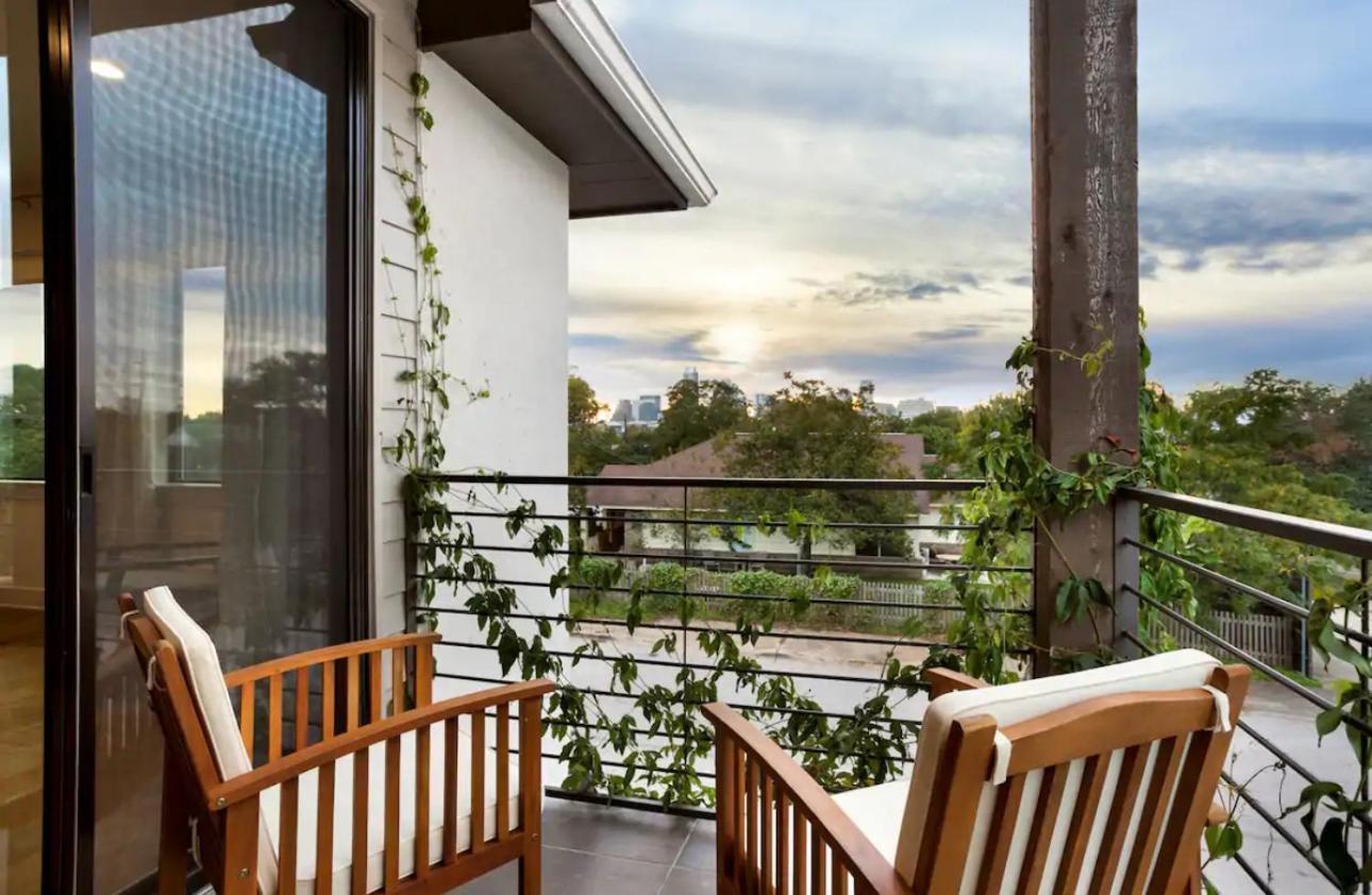 Downtown Dream Escape With Views - Sleeps 12 Holiday home