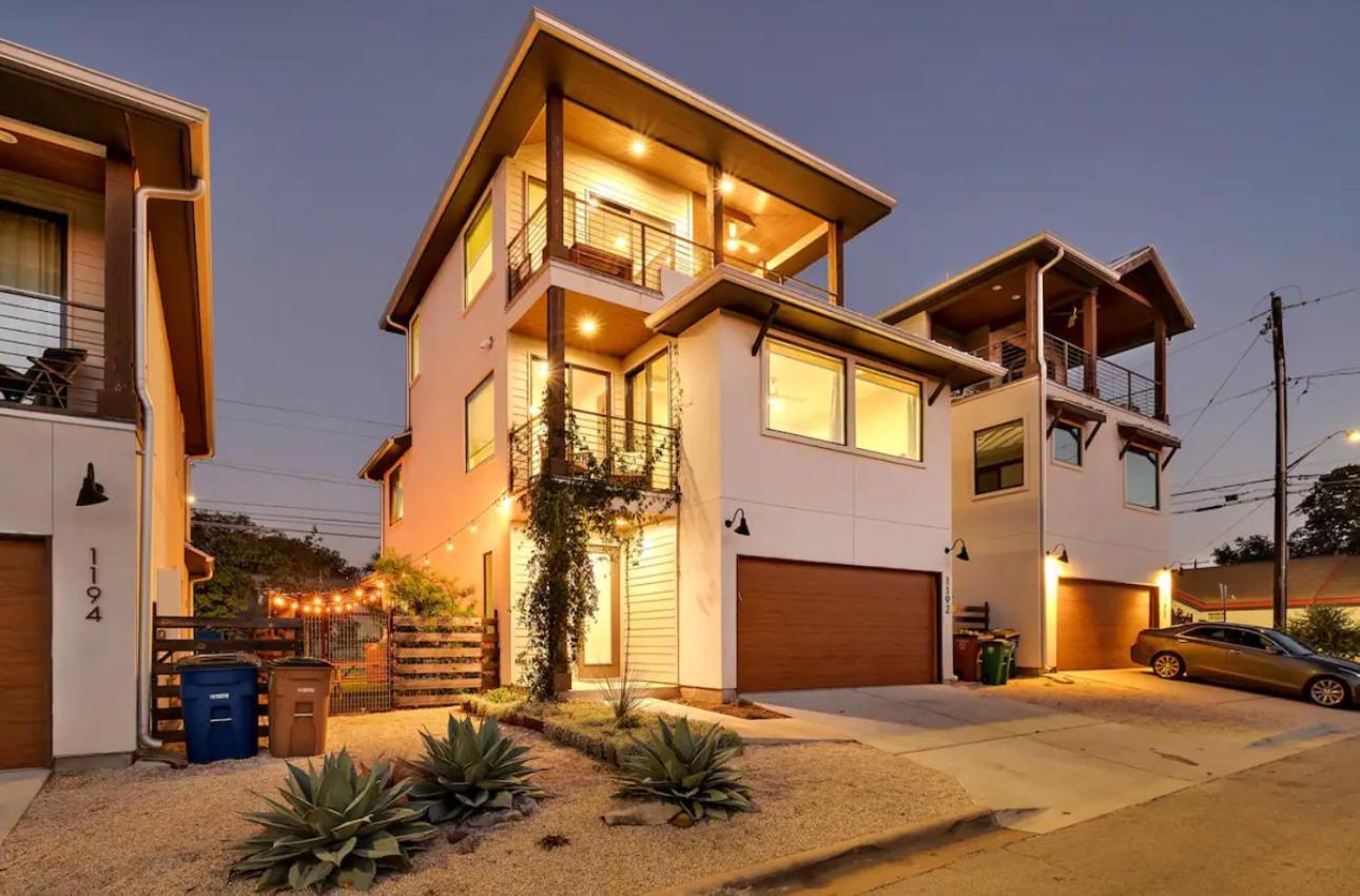 Holiday home Downtown Dream Escape With Views - Sleeps 12