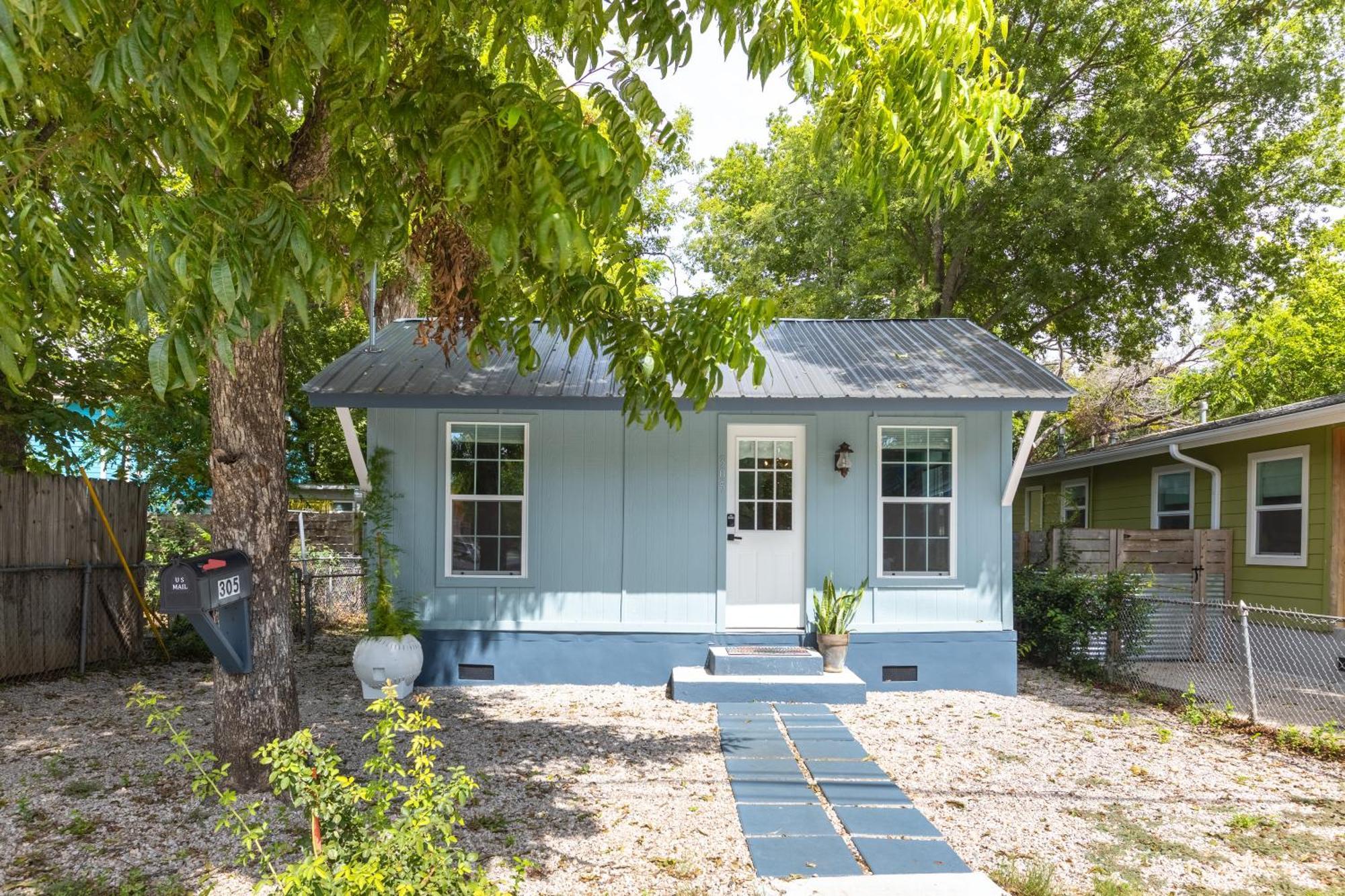 Holiday home Two Homes, One Prime Location - Steps Away From Austin'S Best Spots *