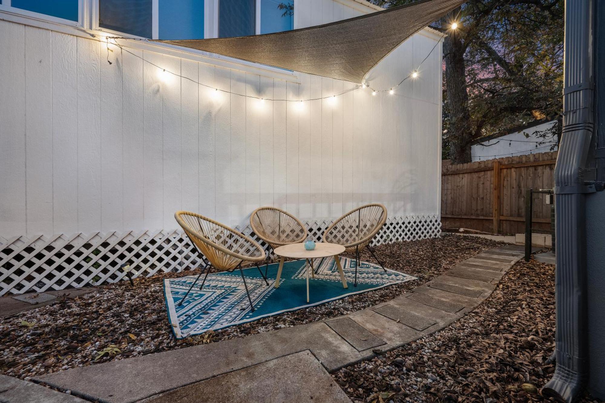 Stylish, Artsy Eastside Holiday home Austin