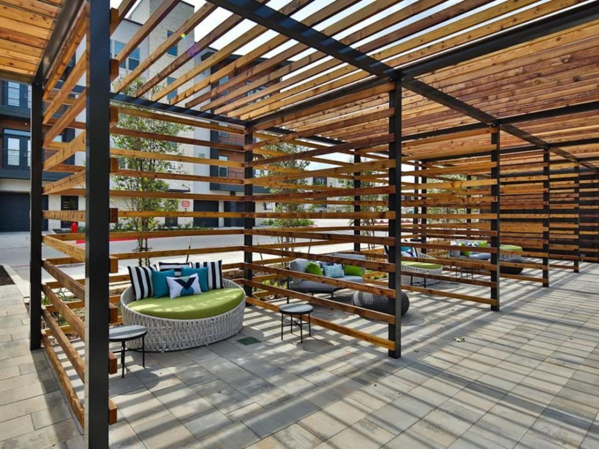 Luxurious New Unit 1bd1ba Pool, Golf Sim * Austin