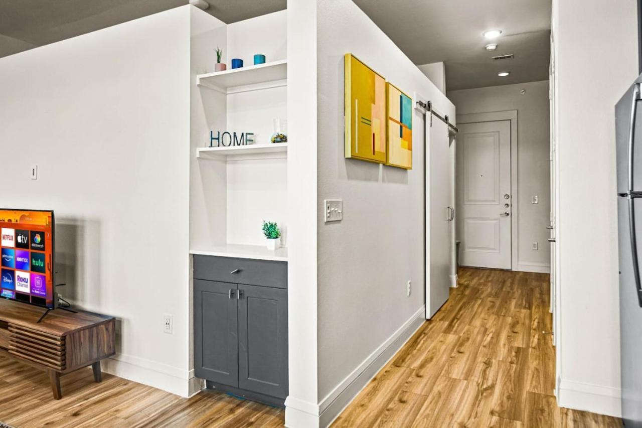 Luxurious New Unit 1bd1ba Pool, Golf Sim * Austin