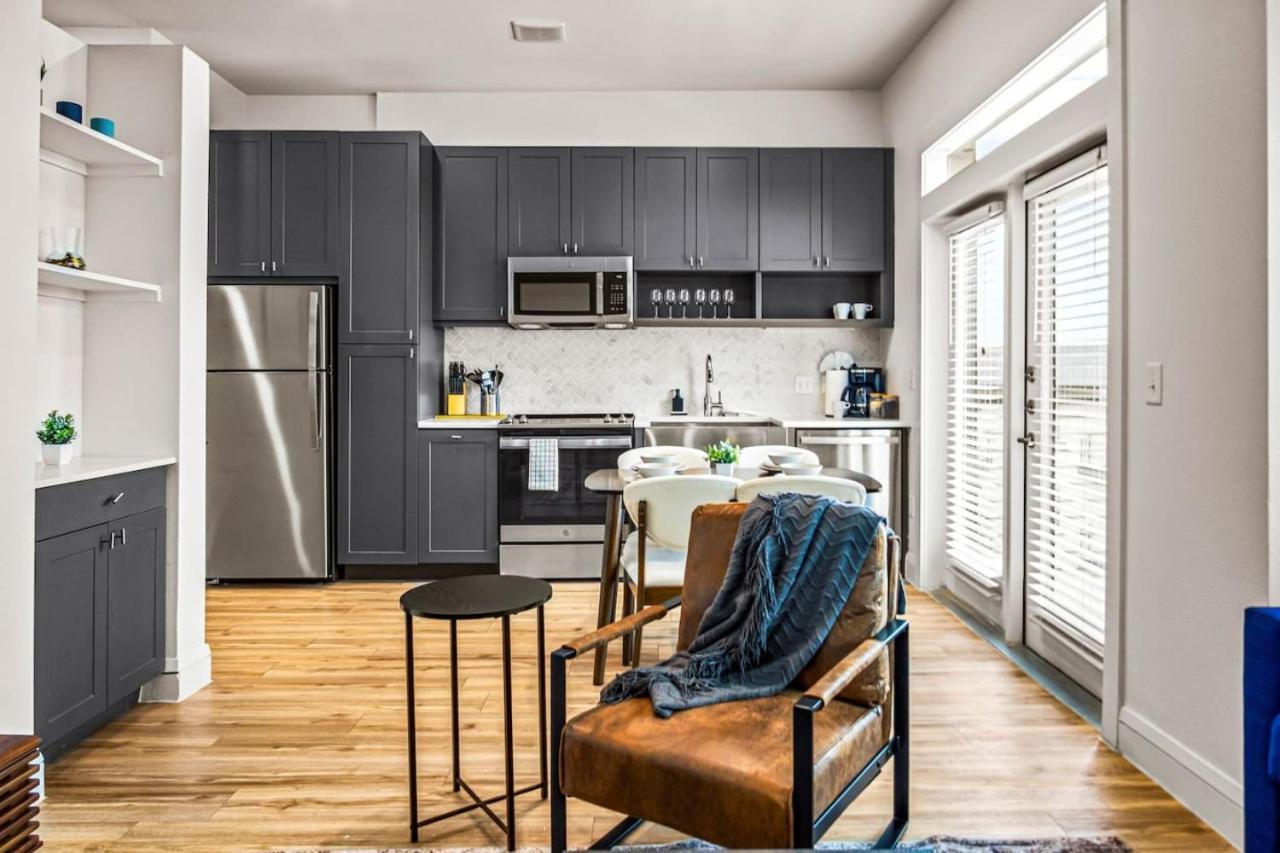 Luxurious New Unit 1bd1ba Pool, Golf Sim * Austin