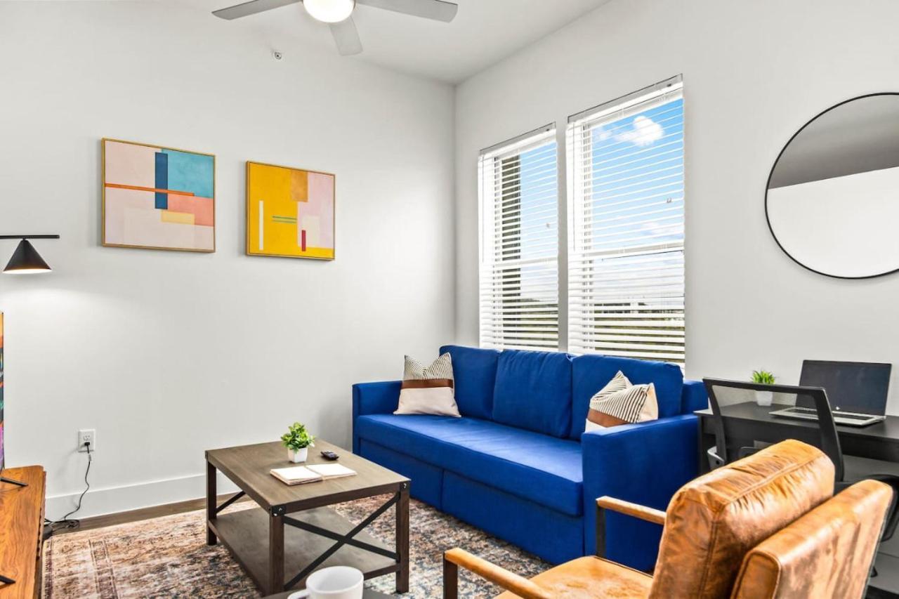 Apartment Luxurious New Unit 1bd1ba Pool Golf Sim Austin