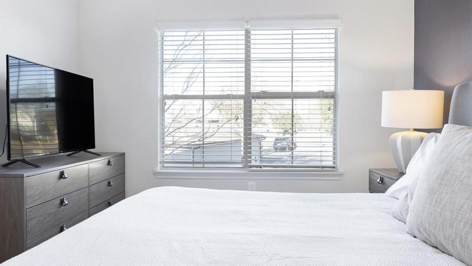 Landing At Bridge At Southpark Landing - 1 Bedroom In South