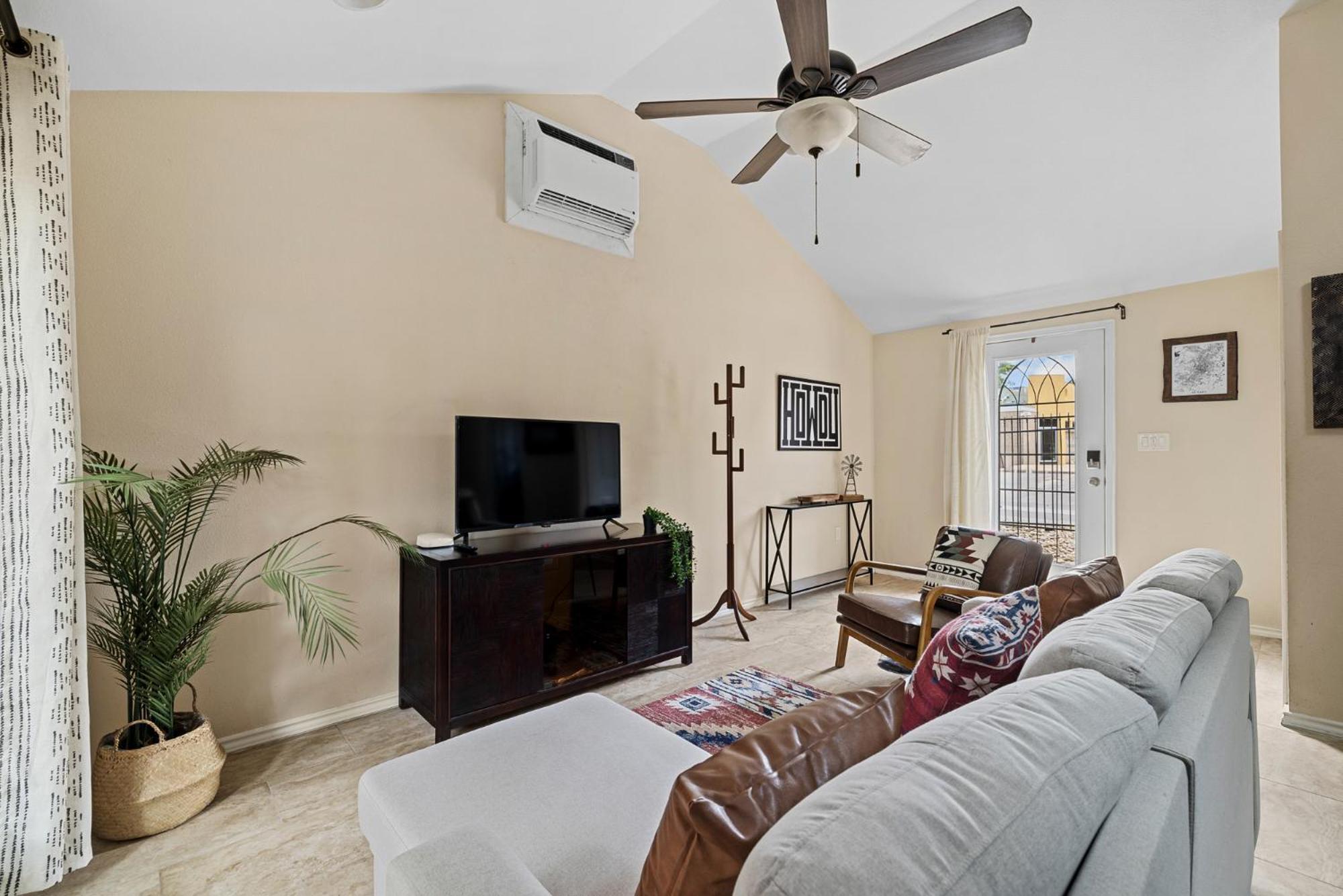 Casa - Cozy East * Austin