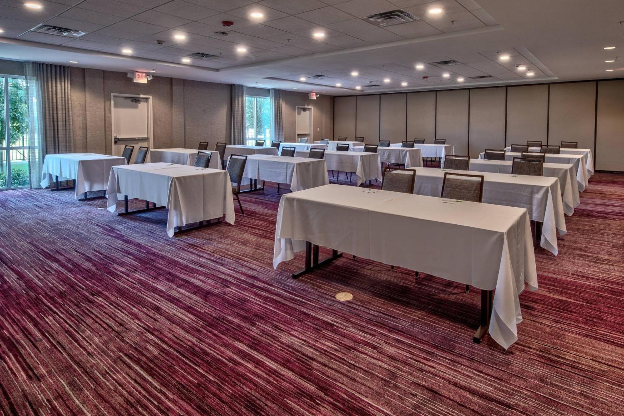 Courtyard By Marriott Northwest/lakeline 3*