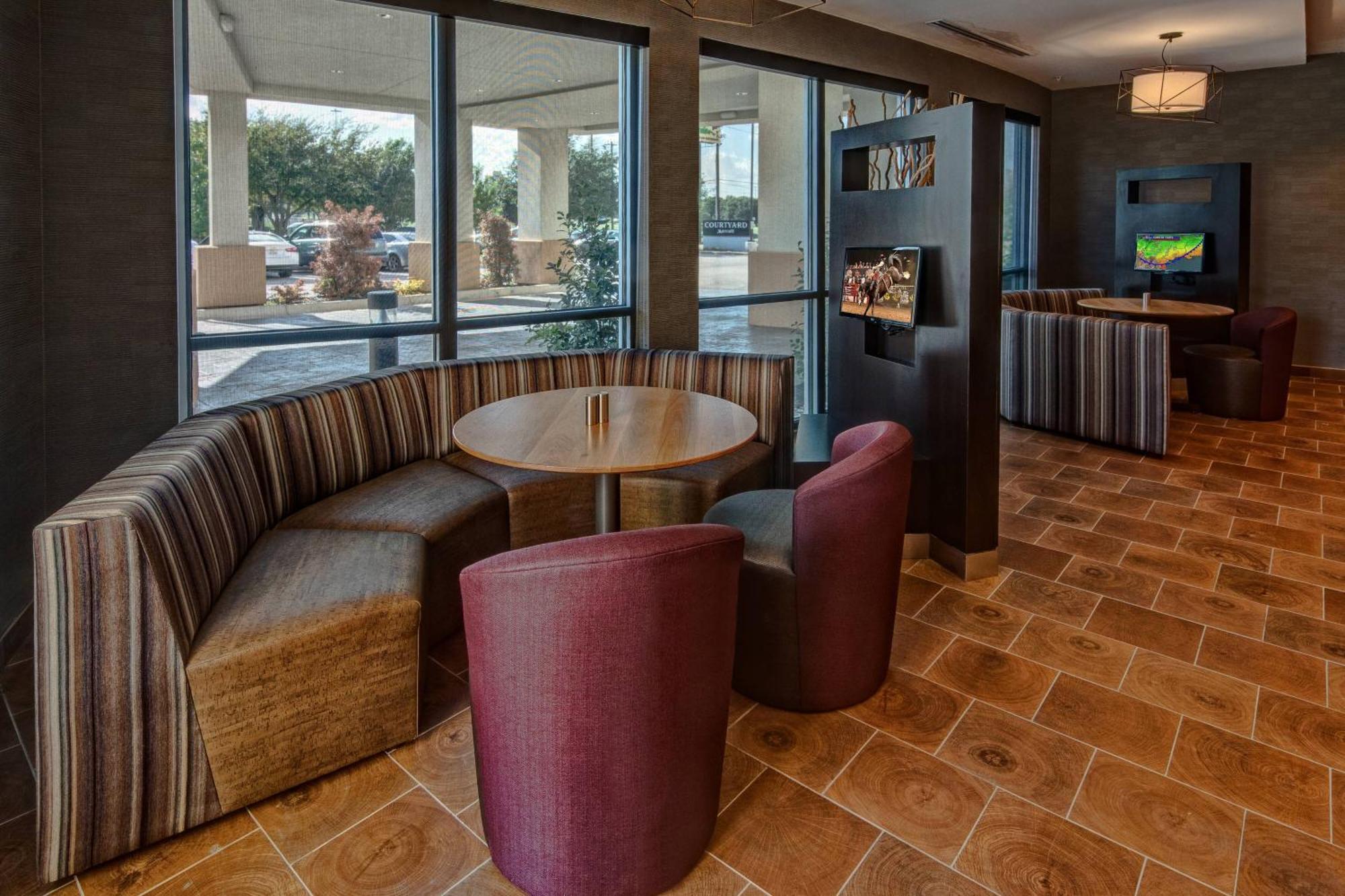 Courtyard By Marriott Northwest/lakeline
