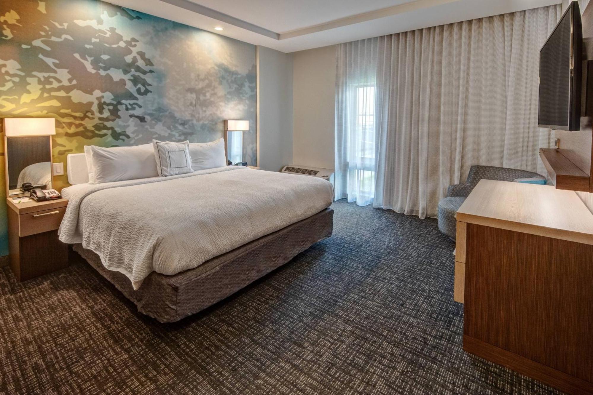 Courtyard By Marriott Northwest/lakeline 3*