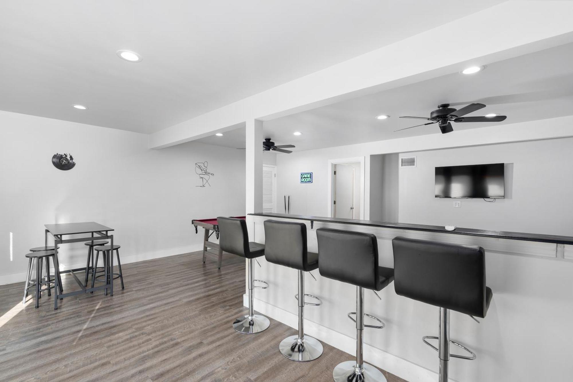 Texas Retreat Music Vibes & Game Room! Holiday home Austin