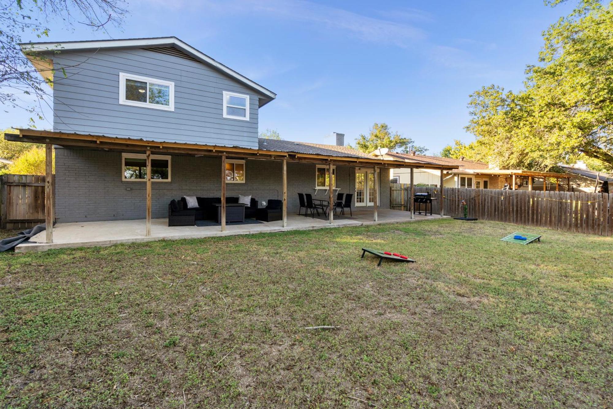 Texas Retreat Music Vibes & Game Room! * Austin