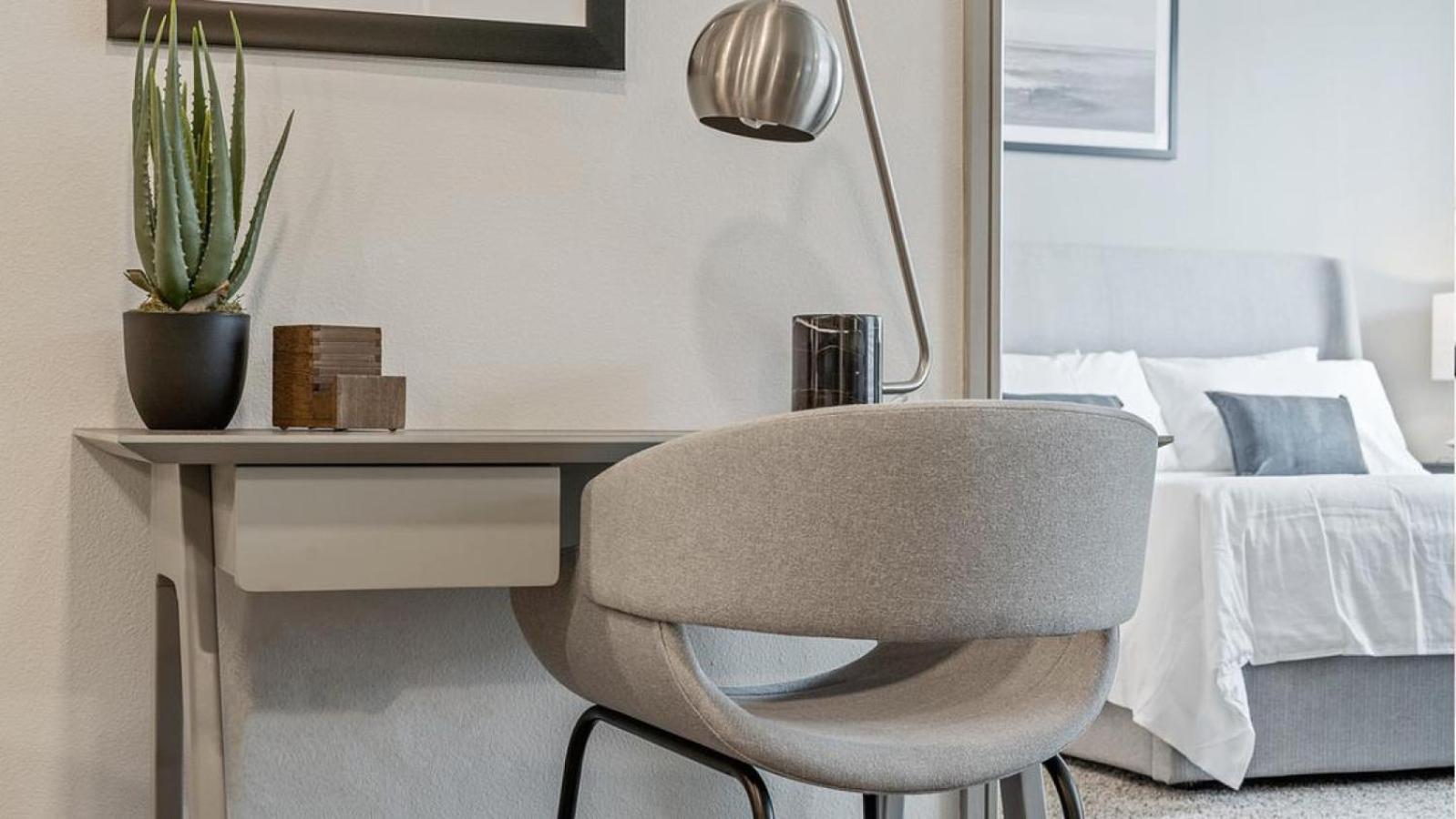Landing At Birdie On Woodland Greens - 1 Bedroom In Plaza Volente Apartment Austin