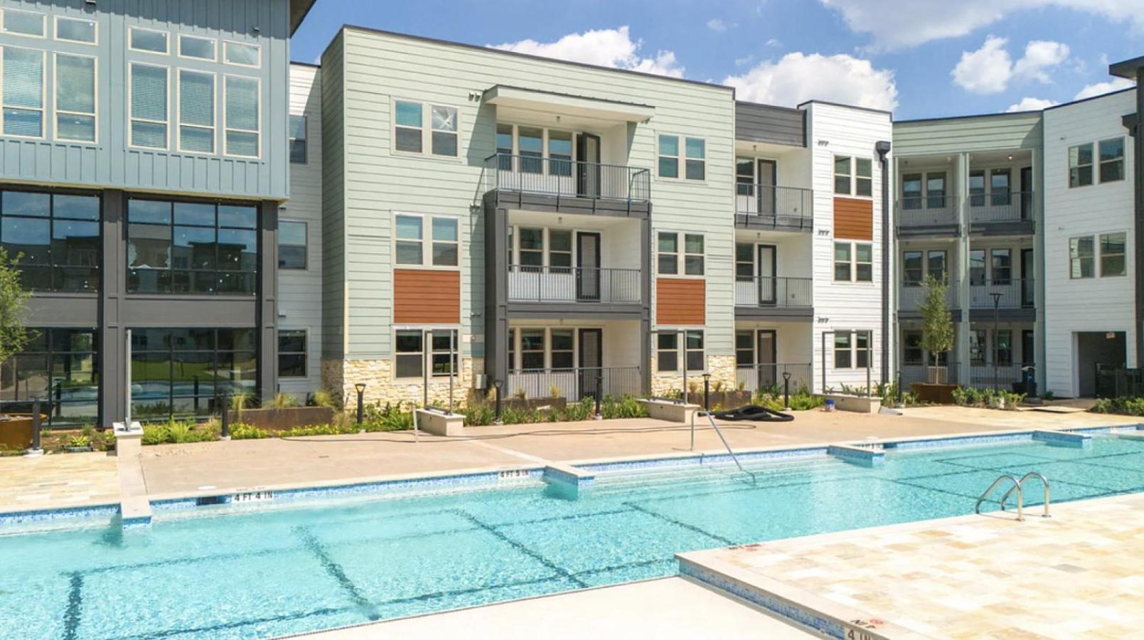 Apartment Landing At Birdie On Woodland Greens - 1 Bedroom In Plaza Volente *