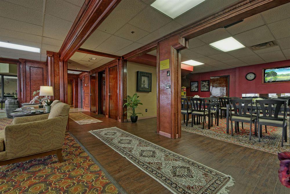 Peers Hotel Hotel