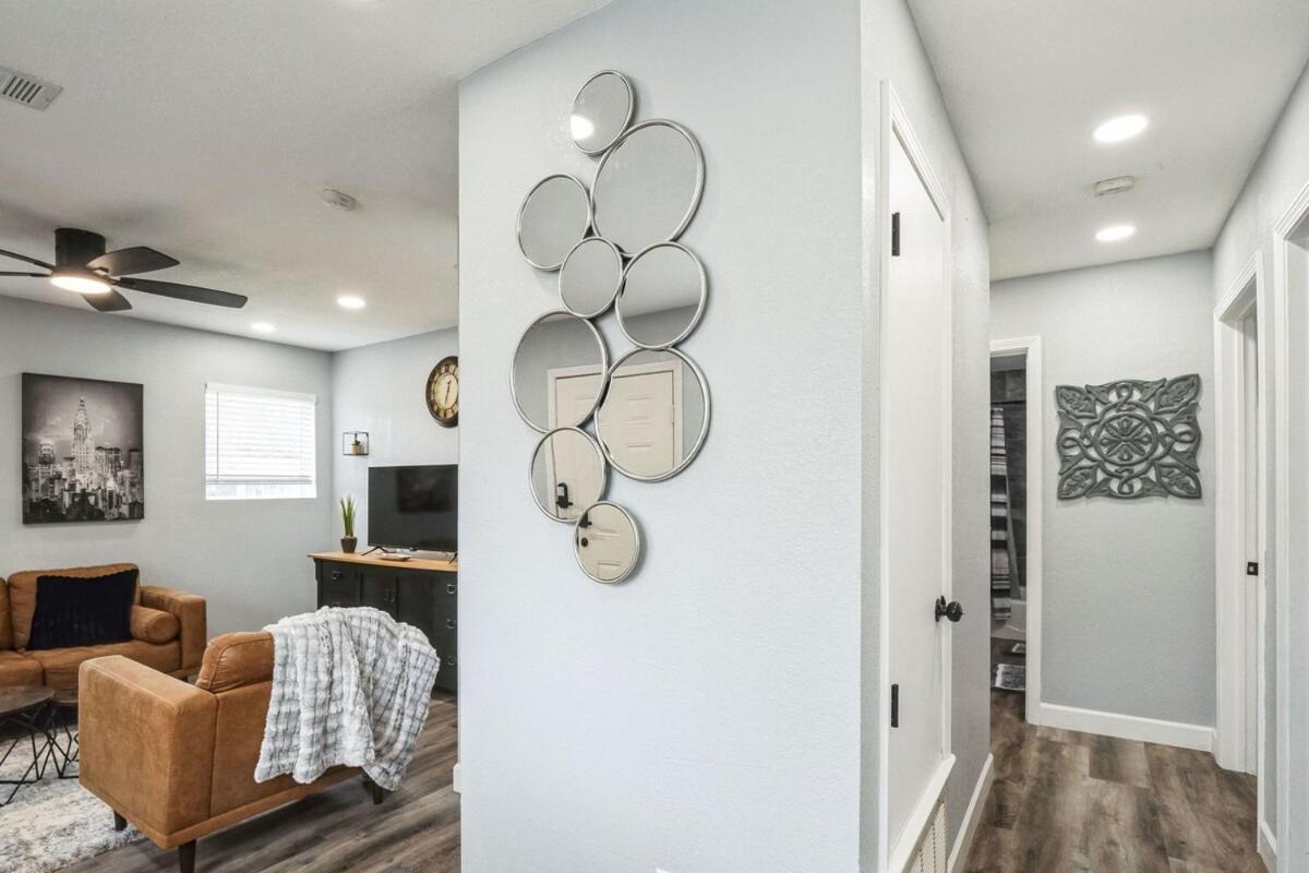 Stylish Retreat In With Fire Pit Holiday home *