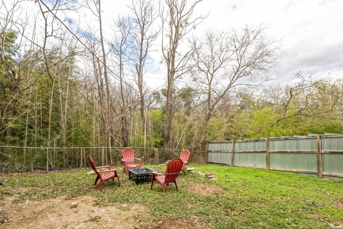 Holiday home Stylish Retreat In With Fire Pit Austin