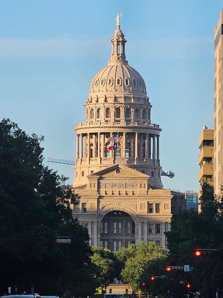 Apartment Ut Hook 'em Horns Skyloft *