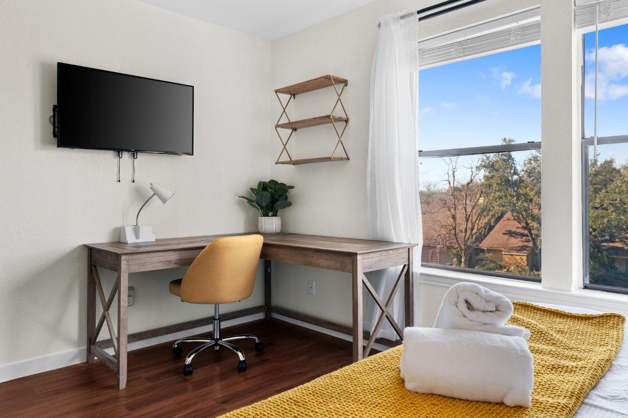 Hillside 3br King-close To Dt Domain And Q2 *