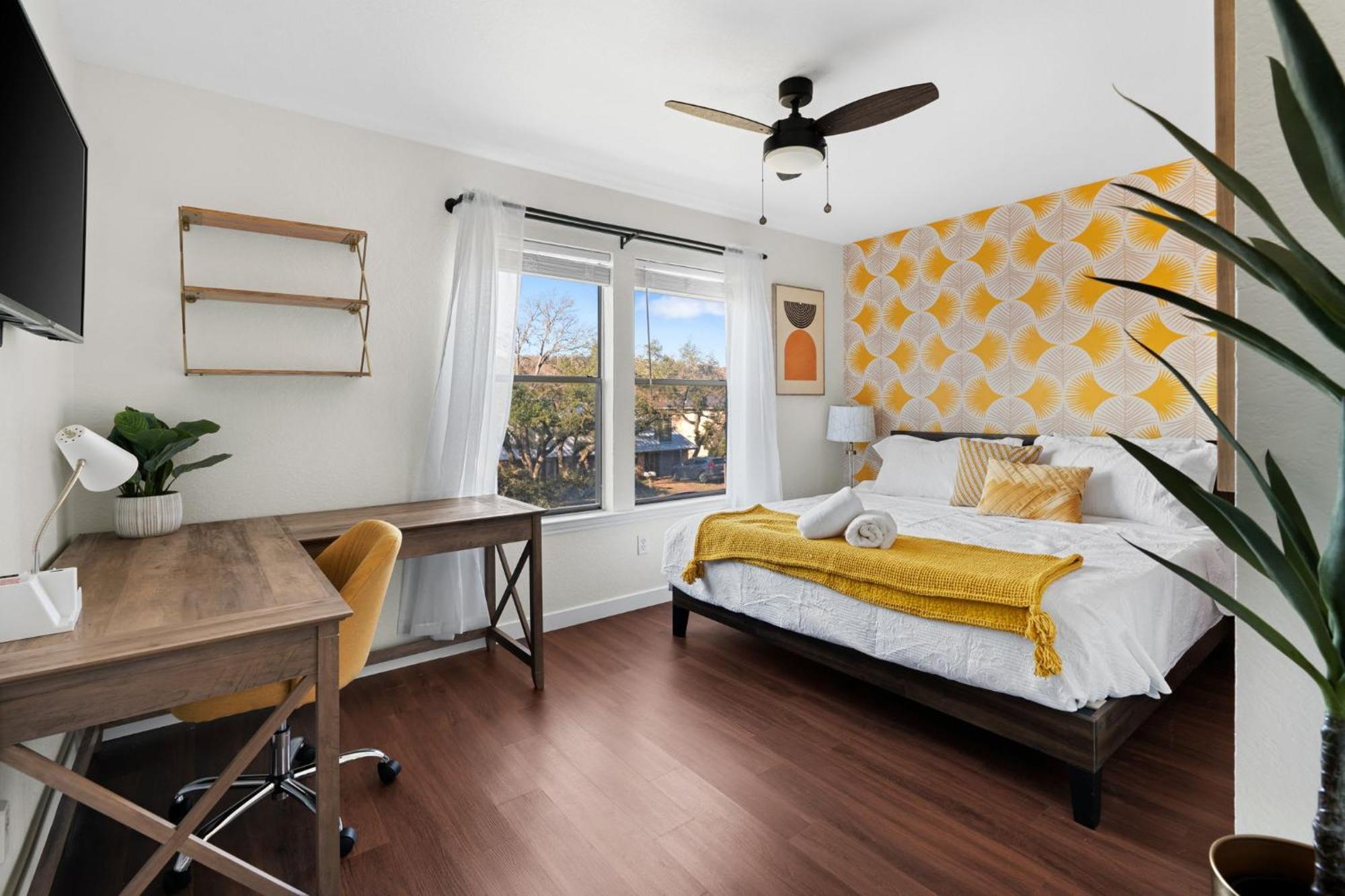Hillside 3br King-close To Dt Domain And Q2