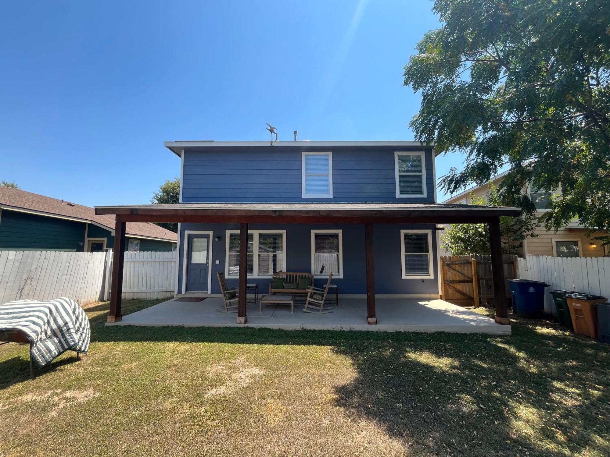 Location! Spacious Near Downtown & Events Austin