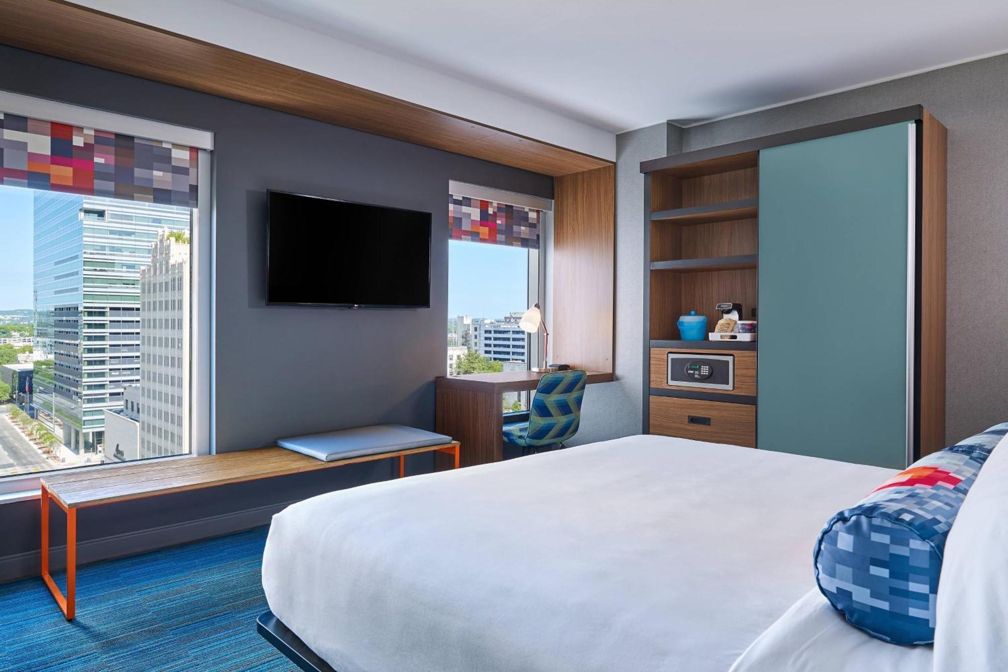 Aloft Downtown