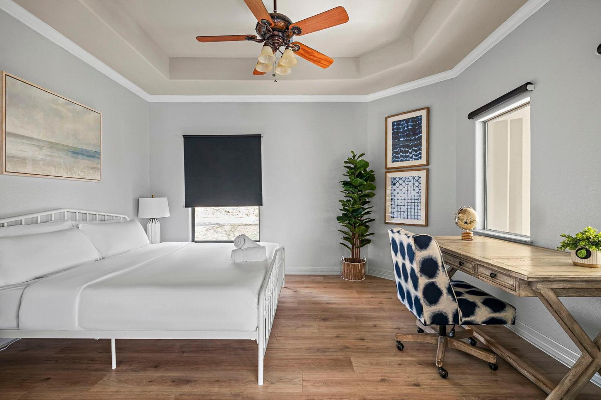 3 Kings With Theater, Gameroom And Bbq Just 7 Mins From Marina Holiday home *