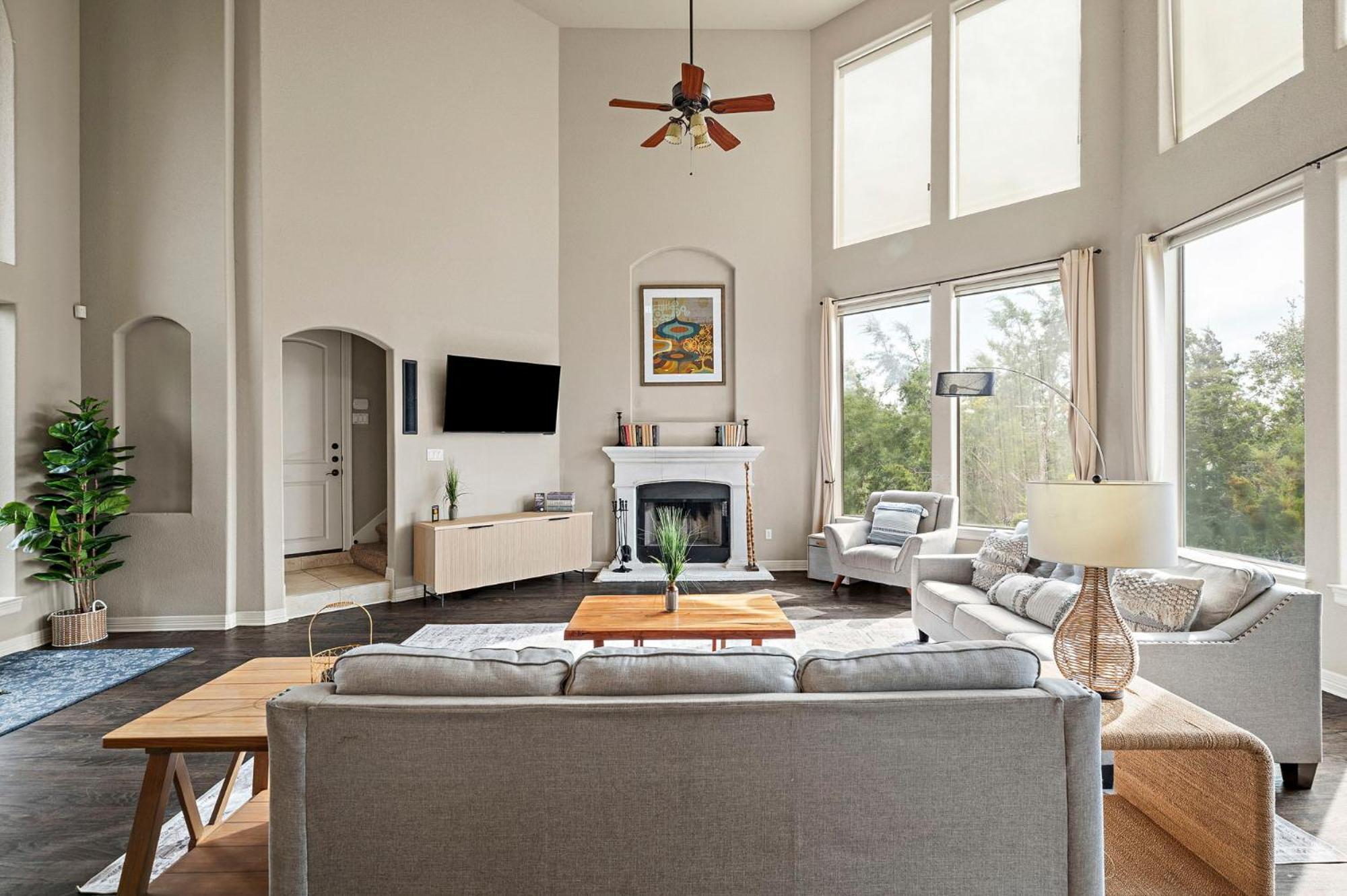 3 Kings With Theater, Gameroom And Bbq Just 7 Mins From Marina * Austin