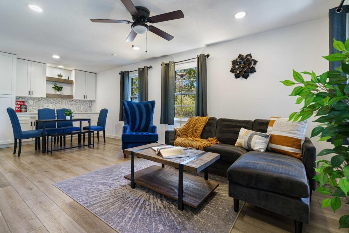 House & Tiny With Peaceful Deck & Outdoor Spaces * Austin