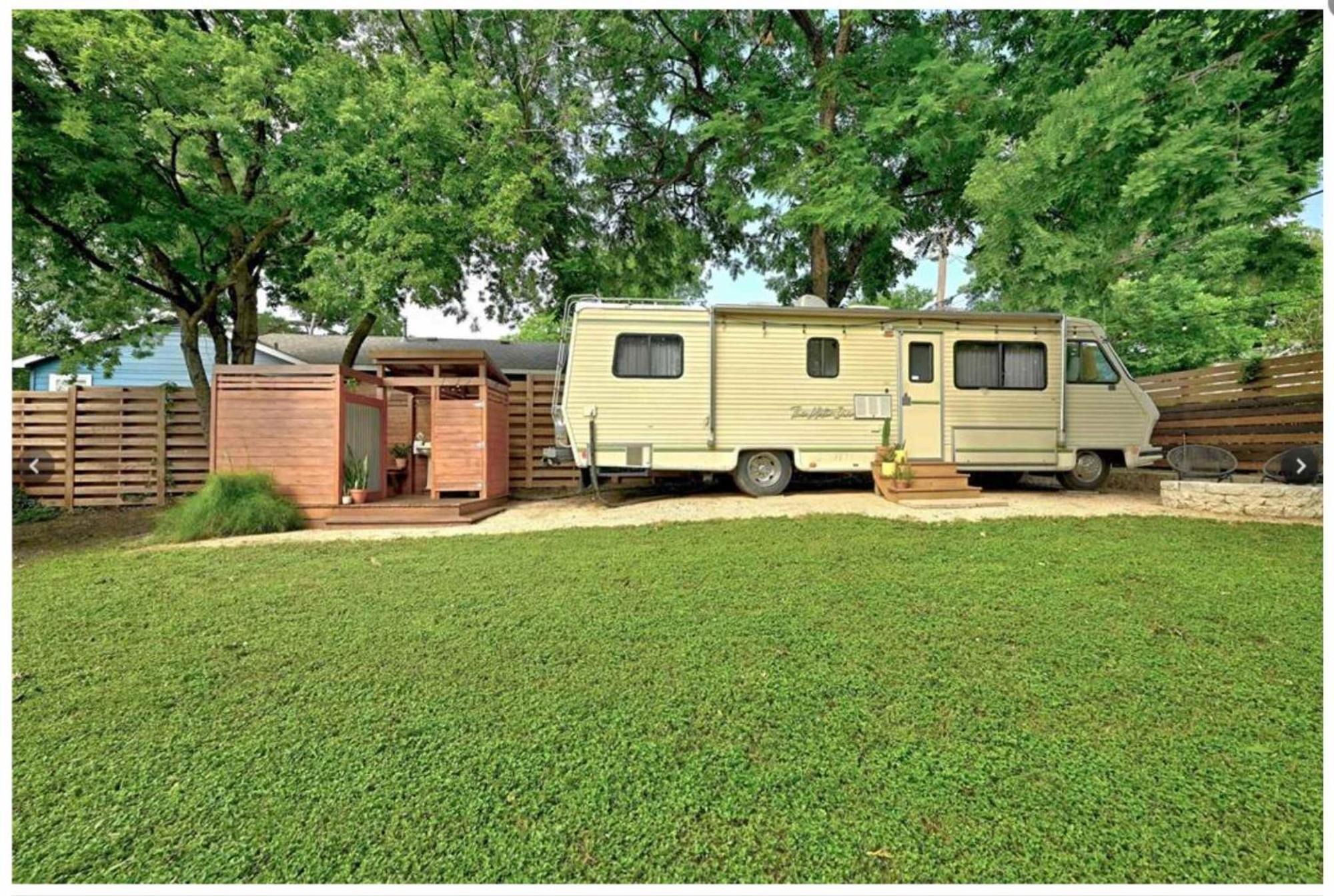 Retro Motorhome - Epic Outdoor Shower And Firepit *
