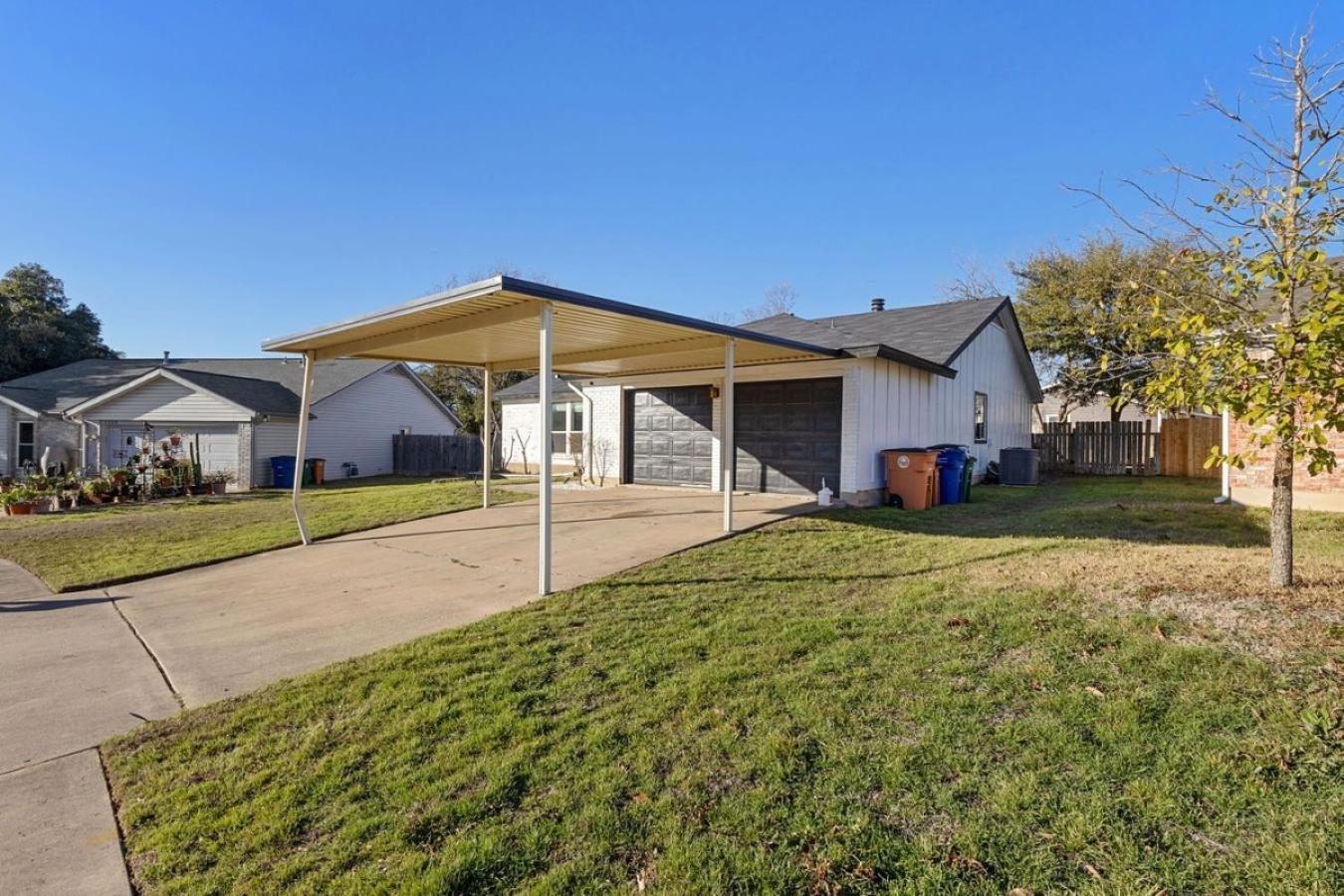 Lux 3br Sleeps 10 Near Q2 With Fire Pit & Bbq *