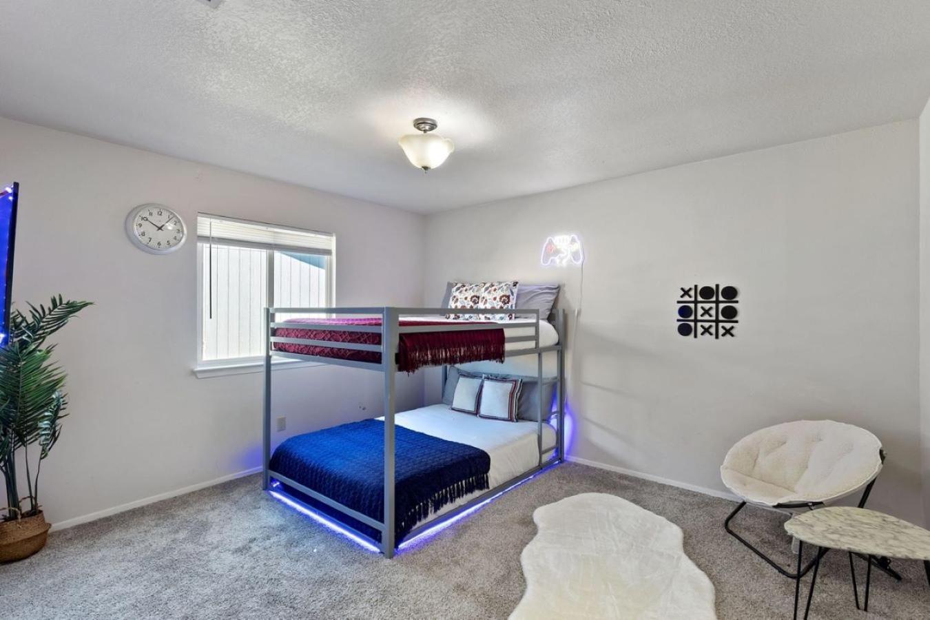Lux 3br Sleeps 10 Near Q2 With Fire Pit & Bbq Holiday home Austin