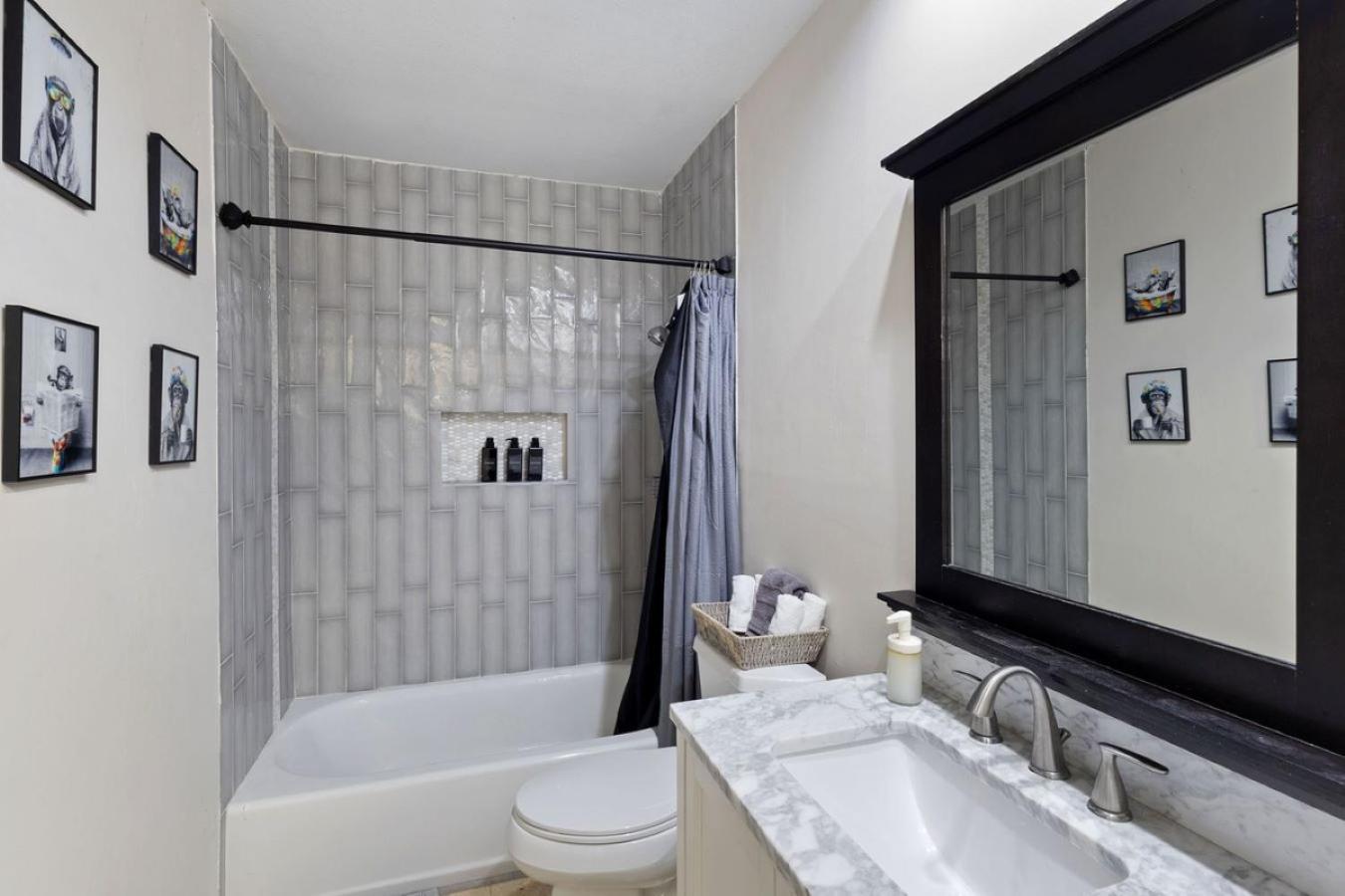 Lux 3br Sleeps 10 Near Q2 With Fire Pit & Bbq Holiday home *