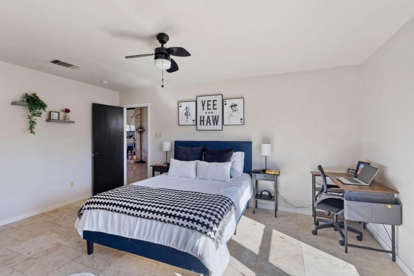 Lux 3br Sleeps 10 Near Q2 With Fire Pit & Bbq Holiday home Austin