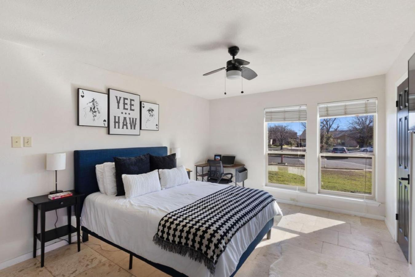 Lux 3br Sleeps 10 Near Q2 With Fire Pit & Bbq *