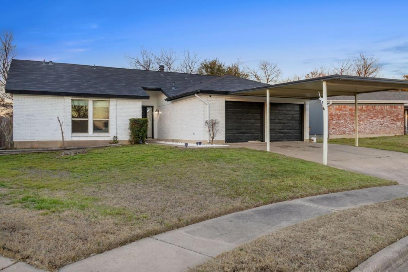 Lux 3br Sleeps 10 Near Q2 With Fire Pit & Bbq Austin