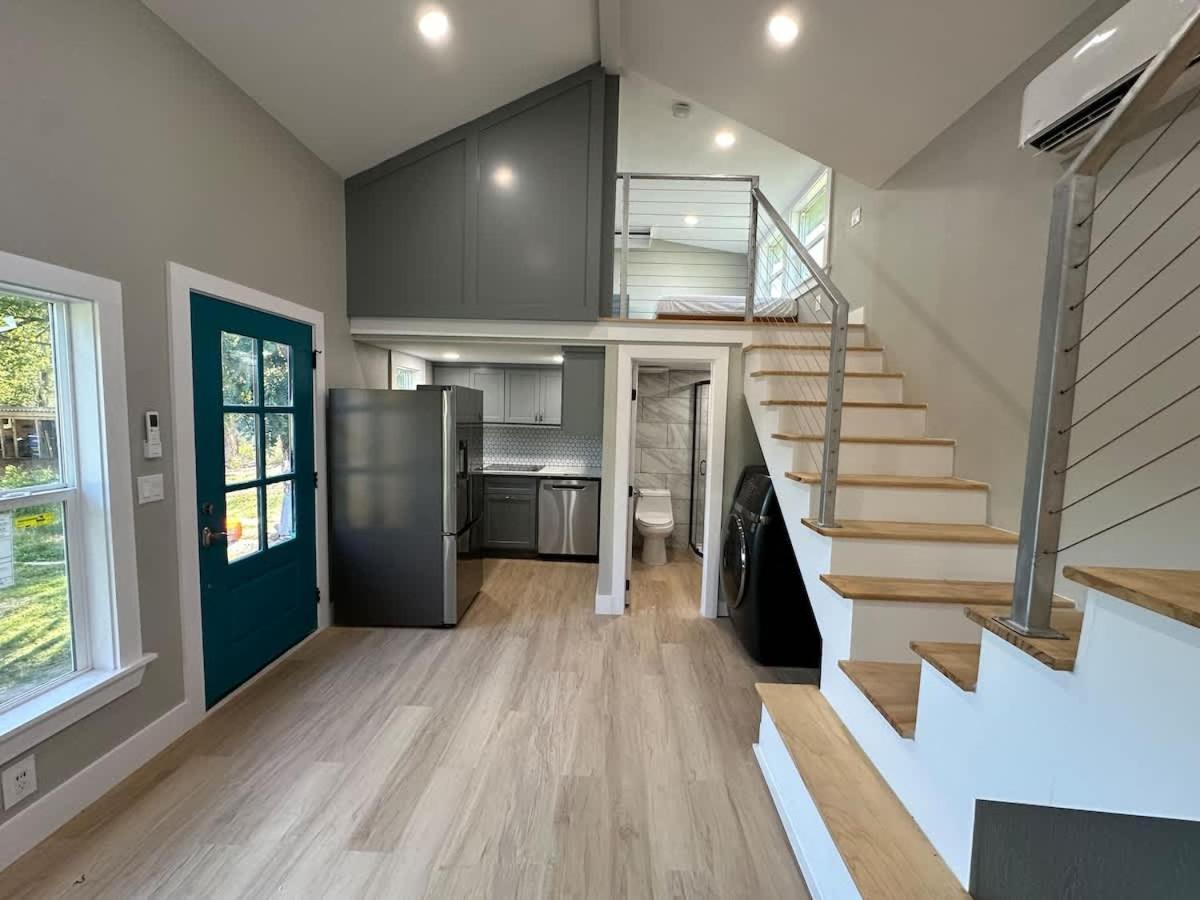 New Entire Tiny Luxury *