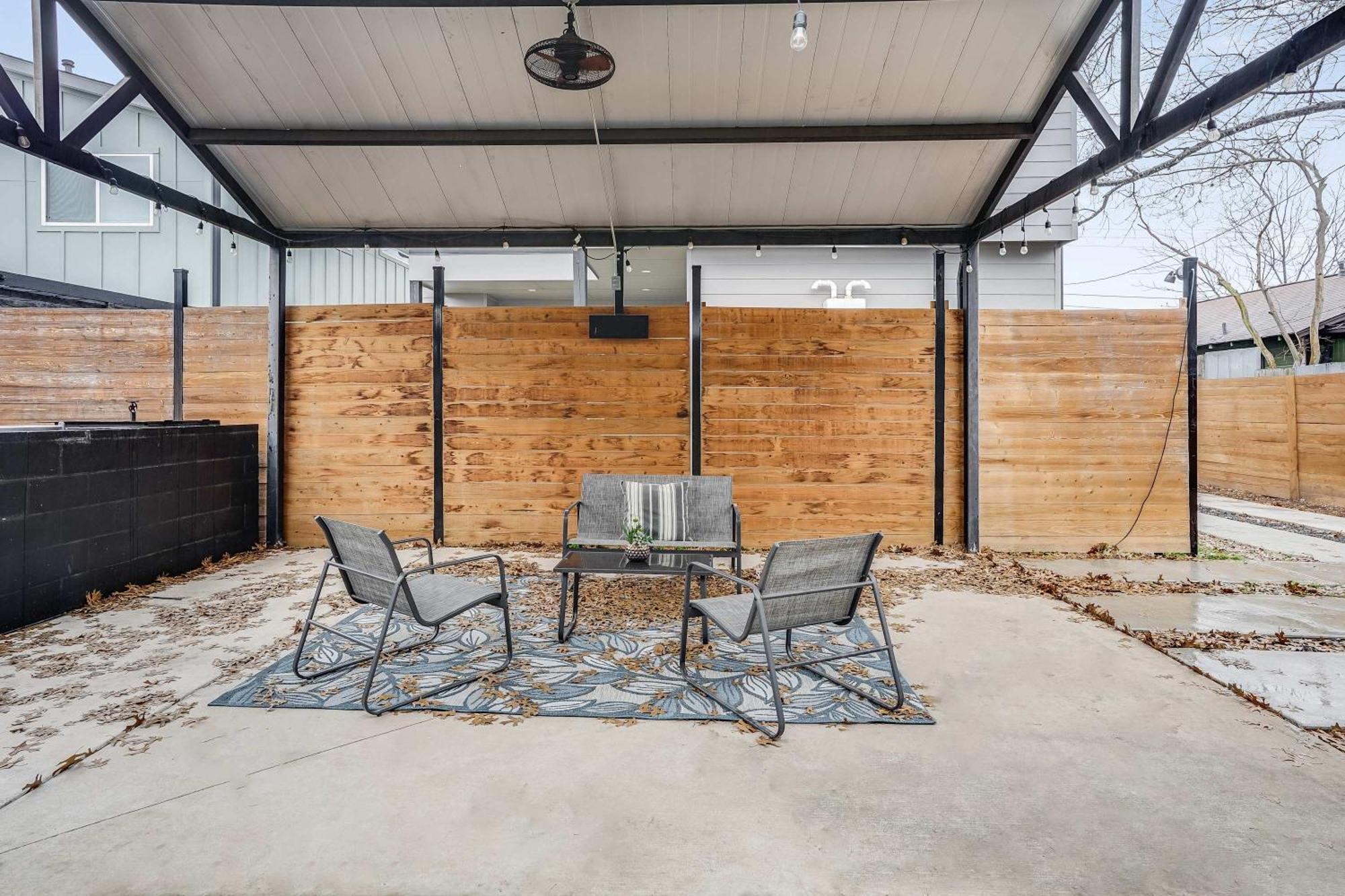 1br Retreat - Private Patio And Huge Soaking Tub *