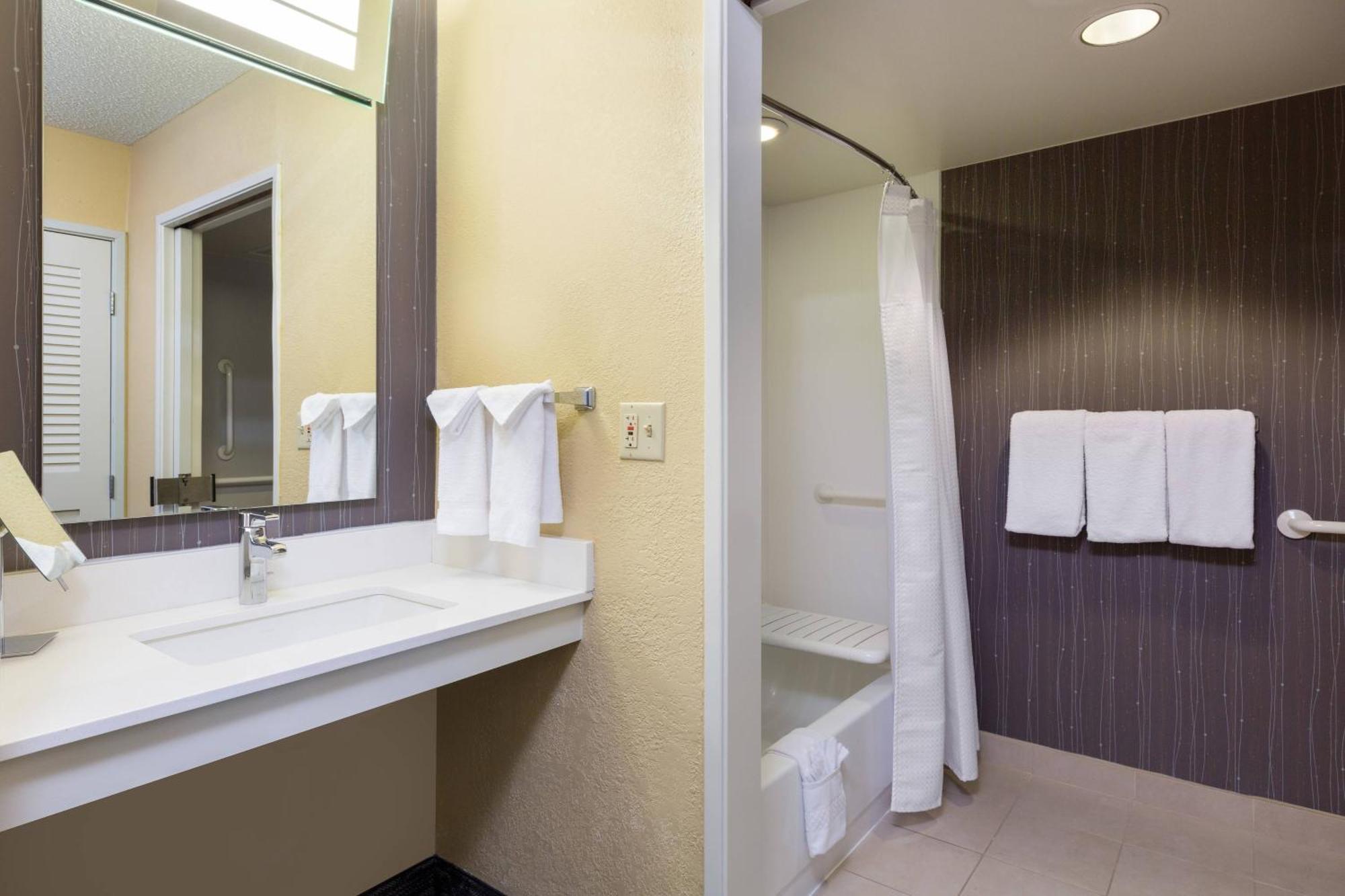 Hotel Courtyard By Marriott The Domain Area Austin