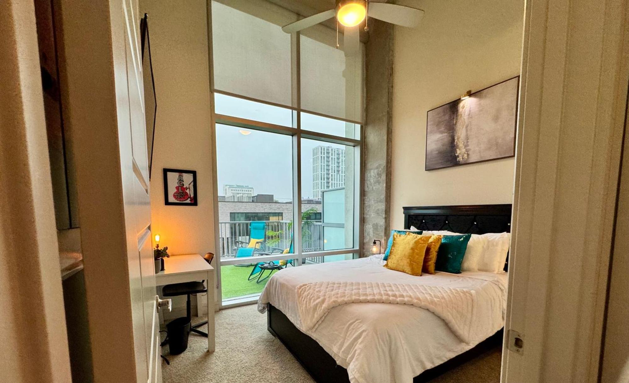 Music Penthouse Apartment Austin