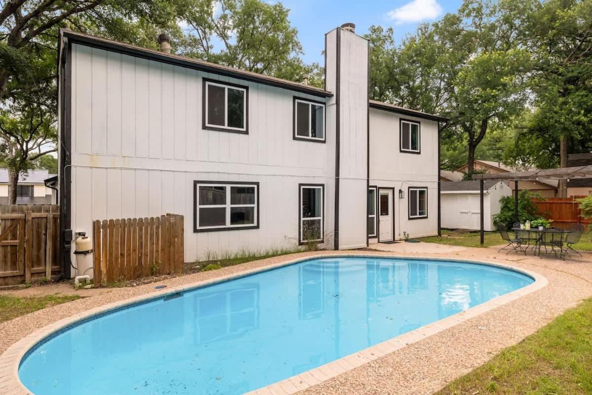 Sweet - Pool Fire Pit Pool Table Holiday home Austin
