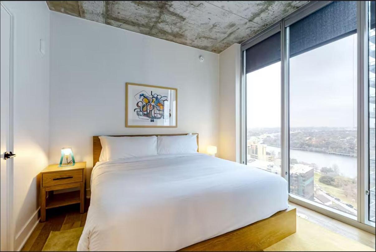 Aparthotel Downtown - 1br Lakeview 23rd-floor